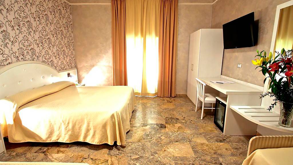 Hotel-Orazia-Rome-Family-Room